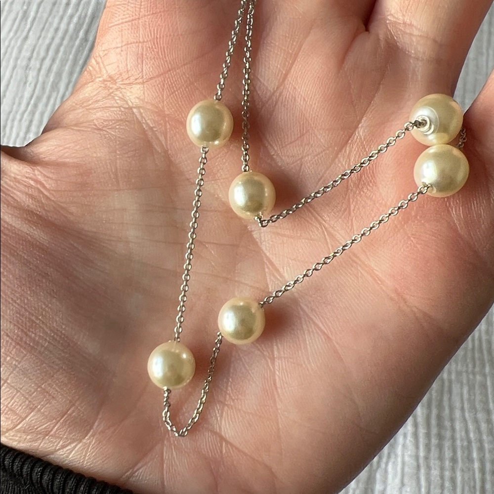 NEW • Ivory Pearl & Silver Chain Choker Necklace - Picture 7 of 8